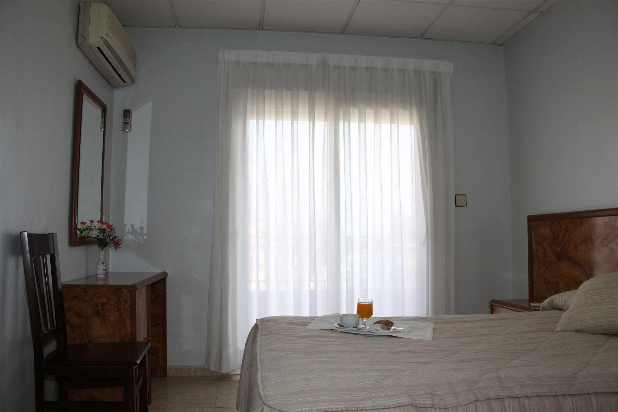 Hotel Trabuco Сантьяго-де-ла-Рібера Екстер'єр фото