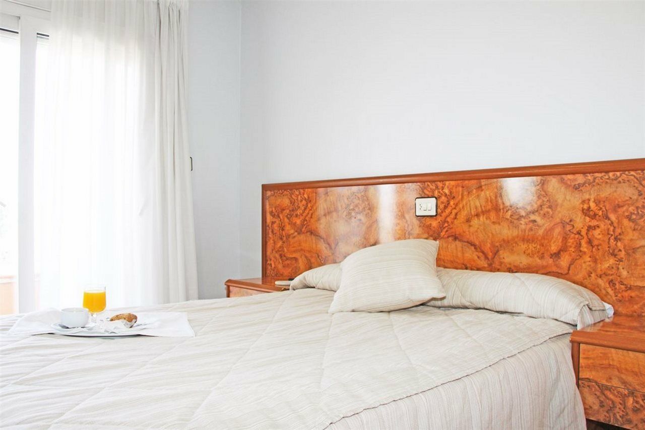 Hotel Trabuco Сантьяго-де-ла-Рібера Екстер'єр фото